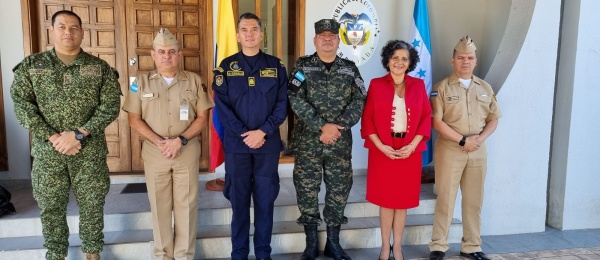 Embajadora de Colombia en Honduras, Luz Marina Rivera Rojas, genera acciones de apoyo y promoción de la industria militar colombiana