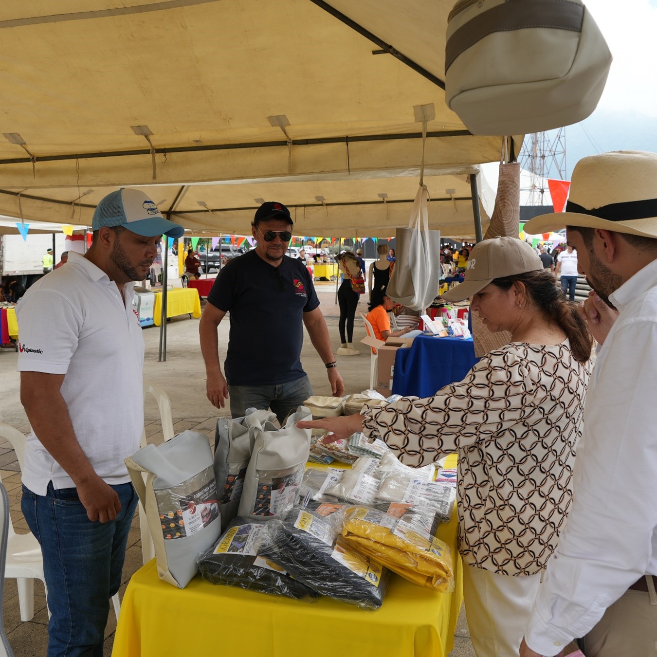 III Encuentro con la Comunidad y el Emprendimiento en San Pedro Sula: Un Espacio de Unión y Crecimiento para la Comunidad Colombiana en Honduras