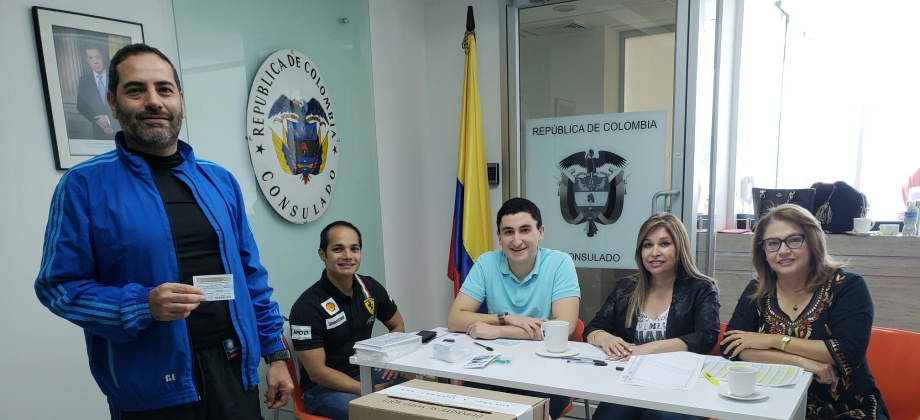 Último de votaciones para la segunda vuelta en el Consulado de Colombia en Tegucigalpa