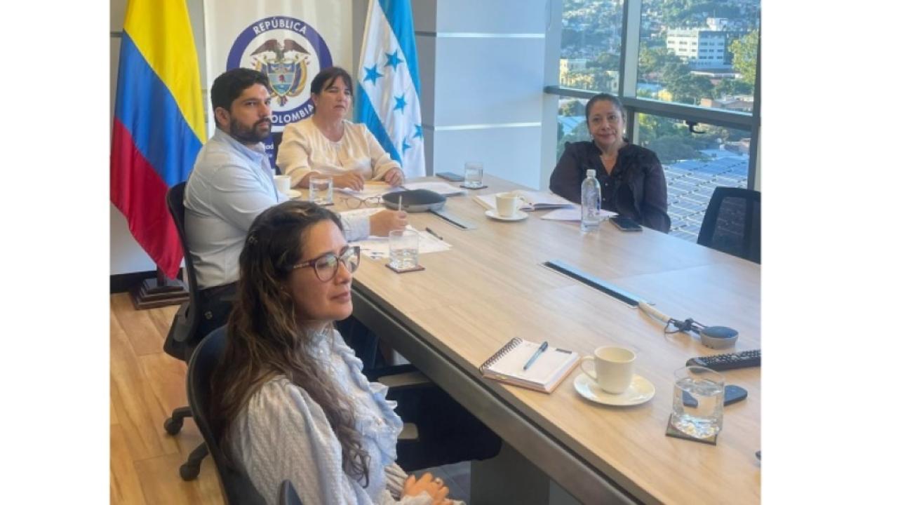 Embajada de Colombia en Honduras y su Sección Consular realizaron jornada de diálogo y rendición de cuentas con la comunidad colombiana